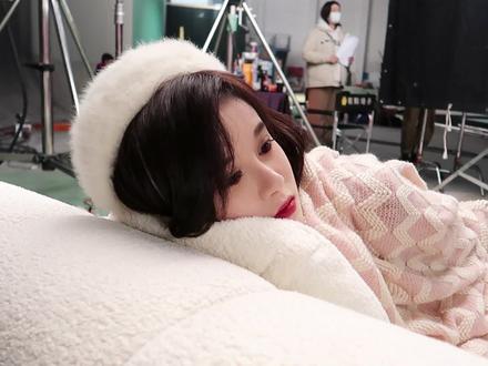 #SNH48 @SNH48-段艺璇 段艺璇的巧克力腹肌呢?