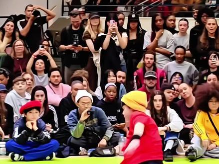 13岁重庆少年李勇秋,巴黎一战封神!中国街舞首夺世界冠军!#街舞 #justedebout #法国巴黎 #秋秋 #李勇秋