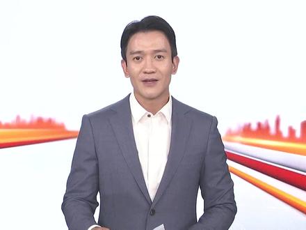 眼镜王蛇爬进客厅🐍 #楚雄#蛇#眼镜王蛇#民警#野生动物