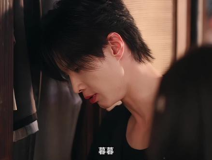 好不容易甜上了!就开始虐我…两个小苦瓜呜呜#双轨 #姜暮 #靳朝 #双轨又甜又虐好磨人 #姜暮看到靳朝出车祸