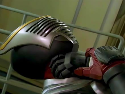 紫灯形态出现!小明一人杀穿骑士世界 #特摄