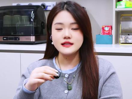 #IF椰子水股价连续大跌 315前夕IF椰子水“塌方”?被质疑“额外加糖”,股价连续大跌,母公司上市8个月市值蒸发近百亿港元 #315 #椰子水 #食品安全 #餐饮前沿观察室