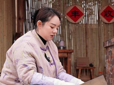 在湖北藕的做法千千万,今天来做一个炸藕圆子。#分享家乡特产 #农村生活 #农村美食