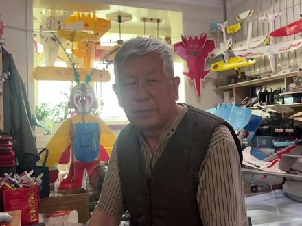 西安七十五岁飞机爷爷,谈退休后养老方式选择,一针见血直击要点