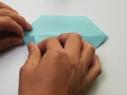 折纸课桌,简单会了吗#手工 #折纸 @抖音小助手