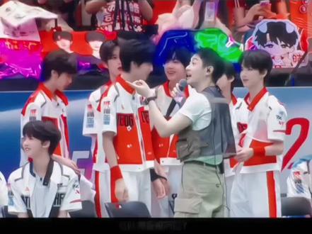 就这个好磕我的妈呀#桂恒cp #陈奕恒#张桂源 @会火