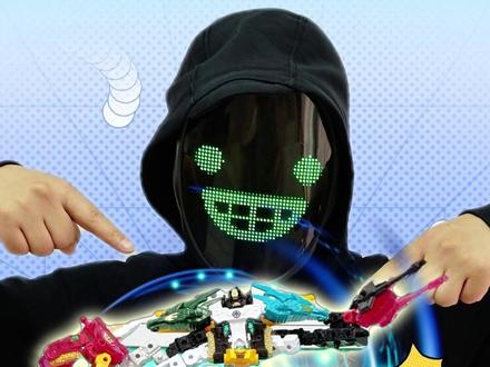 宇宙红鱼又来嚣张!无限拜恩六合体轻松击败它! #星球动画 #宇宙红鱼 #玩具 #积木