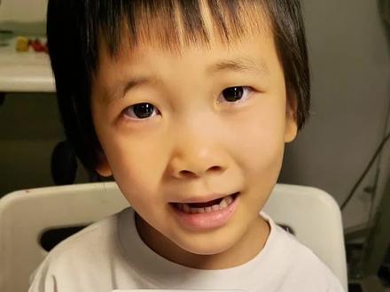 娃的第21个拼豆,给粉丝拼蝴蝶结#萌贝像素画板 #拼豆 #拼豆图纸 #幼儿园手工 #种草激励计划