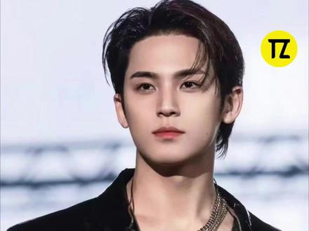 金珉奎半个月瘦了14斤是什么概念!此男有这样的执行力干什么都会成功的啊!#金珉奎 #seventeen #减肥 #爱豆 #金珉奎为了减肥有多拼