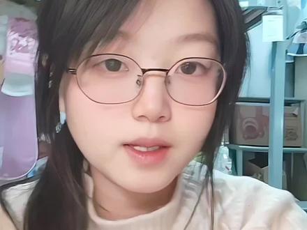 全网独一份2分钟速通四级教程。知道规则已经赢了80%的人(其实是赢了四级考试的80%)。祝大家四六级一遍过!主播水平不高,上学期刚刚裸考低分飘过,只不过当时没有找到想要的这种教程,所以打算拍一个视频拯救一下跟当时的我一样的朋友。
#速通四六级 #四级 #考试规则 #人生感悟