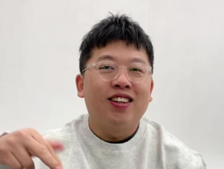 EXO新年台历开箱来了 配置真是不错 #exo #台历开箱 #阿勇的开箱日记 @DOU+小助手