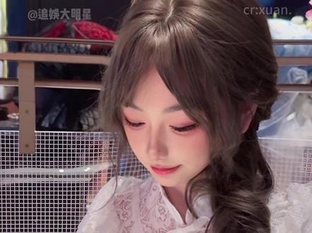 在爱里,行动永远比语言更有说服力!#爱情 #情侣 #恋爱 #幸福 #礼物