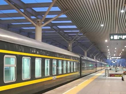 一趟火车能拉多少人?列车定员是多少#火车 #春运 #火车迷 #高铁小知识 #交通强国铁路先行 #铁路