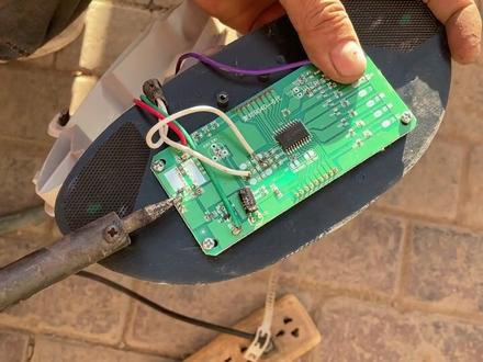 仪表不显示不换新怎么解决?师傅教你一个方法,不换仪表也可修好