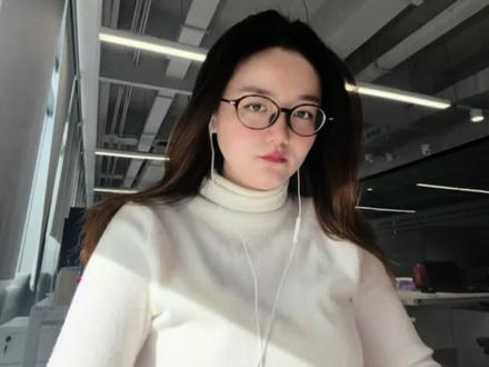 #vlog10亿流量扶持计划
AI产品经理简历黄金公式
1. 业务问题:用数据量化核心痛点(咨询量、耗时、成本等)
2. AI解法:技术绑定业务能力,不讲术语讲落地(如智能追问、标准评估)
3. 业务成果:数据带计算口径,体现效率/成本/体验提升
避坑:技术不脱离业务,数据经得起推敲,逻辑闭环
#大模型#产品经理 #AI人工智能#ai产品