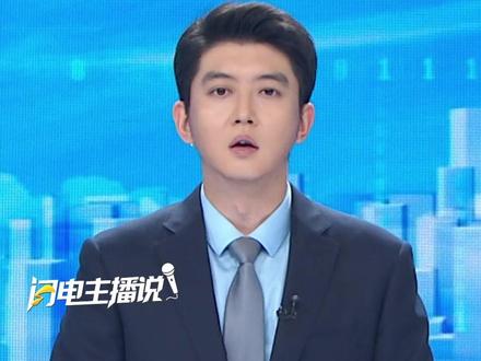 游客拍到公厕内满地大小便,被文旅工作人员围堵要求删视频,两次报警才脱身#公厕文化 #公厕卫生
