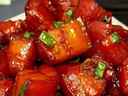 你要是想吃肉了,就做这个红烧肉,香而不腻!巨解馋!年夜饭做一个也贼带派!@DOU+小助手 #真实生活分享计划 #红焖肉 #红烧肉 #年夜饭 #东北菜