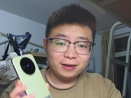 vivo X300s VS vivo X300 Pro 说一下 vivo X300s和 vivo X300Pro该选哪个?#vivoX300s#vivoX300Pro#超能小V单#用V单拍下好春光#手机推荐