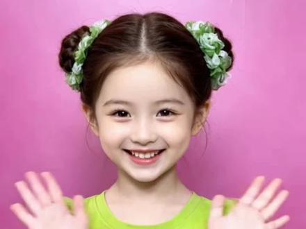 女儿夏天怕热丸子头这样扎#编发简单易学 #女生编头发教程简单又好看 #编发教程 #日常编发 #夏日丸子头