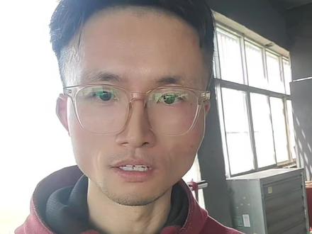 ❗❗❗重磅分享:能高效刺激胸大肌生长的卧推方法,借用吊装带,创造出不稳定训练模式,能更好的调动更多肌纤维参与发力,做上几组后,胸大肌感受超级好,新手小白慎做,老手也要选择轻重量先熟悉熟悉动作模式再量力而行的增加重量,也可以把哑铃换成杠铃片,都可以。
#一般人不告诉他 #干货分享 #实在人说实在话 #减脂 #分享有趣的视频