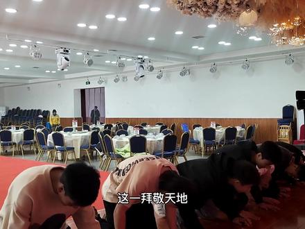 现在拜把子都开始有正式的仪式感了!兄弟不是一段长久的相识,而是一份交心的相知!八拜之交,兄弟情義,千金不换!#拜把子#结拜 #任泽区 #赵家小酒馆 #这家店回头客超多