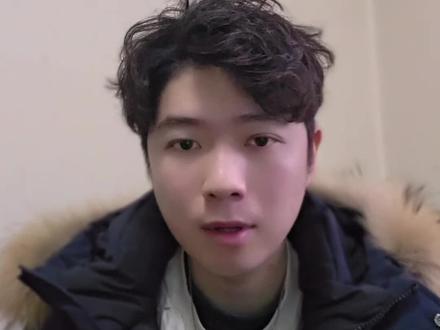 点评下近期波特王风的开团节奏,没有认知的散户,永远只能听无脑唱燃的话术,就好似掉进传销组织里,自己亏米还是深信不疑组织的厉害,最终韭菜只能成长为豪车名表的燃料#cs2饰品 #windking #河南商会 #cs2市场 #csgo