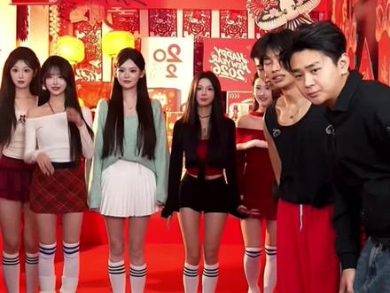 花小龙带货小白鞋哈哈哈#花小龙 #龙王年货节 @花小龙 27号下午18点年货专场收官