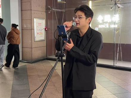 游戏主播版“坏女孩” #现场演唱 #到哪里都是舞台 #游戏主播 #坏女孩