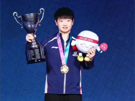 2026年澳门世界杯结束了,回顾莎莎的比赛历程,每一场球都遇到了不同程度的困难,但莎莎没有放弃,一分一分 去追,全力以赴打好每一场比赛,最后赢得比赛,实现了三连冠,也恭喜莎莎再次打破自己的记录,莎莎,就像你说的世界杯圆满落幕,热爱永不停止,我们下个赛场见!#孙颖莎 #澳门世界杯 #体育精神 #下个赛场见 #今日分享