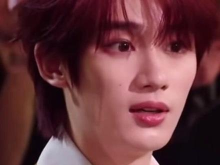 谁懂#丁程鑫 听到#周柯宇 被cue这段有多搞笑,两个担就这样联动🤣 #星光大赏