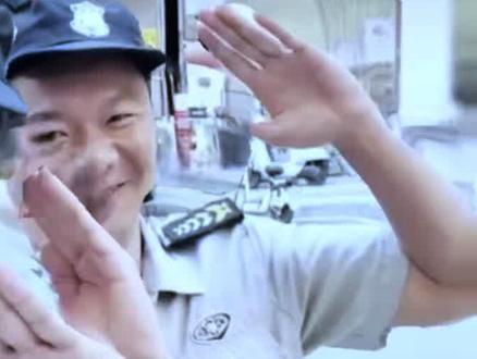 喝勇创天涯带寡妇浪迹天涯。劲酒加冰,打父老乡亲。