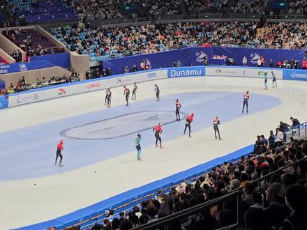 短道速滑世界杯北京站男子5000米接力半决赛
#林孝埈 #短道速滑世界杯北京站 #刘少昂 #比赛现场 #任子威