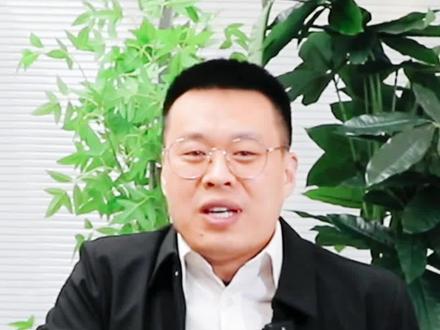 雷军黄仁勋老相识,10年小米英伟达大反转,选择大于努力 #小米 #雷军 #英伟达官宣首款人形机器人模型