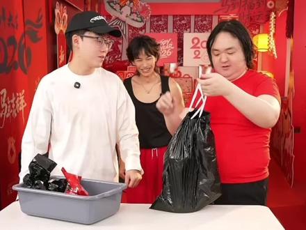 花小龙带货陈伯上演拆台爆笑名场面#陈伯全能王 #陈伯百万二创激励计划 #花小龙#陈泽