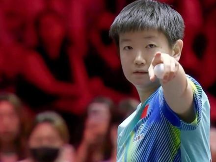 3比1!孙颖莎2连胜萨马拉,意外吃黄牌,指闪光灯+劝对手挑战 #孙颖莎 #国乒