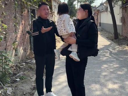 我这个当妗妗的今天跟她舅Pk一下子,看看俺外甥女找谁