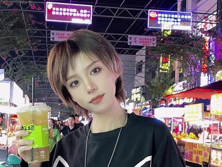 今天挑战79元吃遍老南宁人的平靓顺夜宵一条街平西夜市!!!#79元对于普通人来说意味着什么 #平西夜市 #夜市里的烟火气 #路边摊美味 #国庆假期被安排明白了