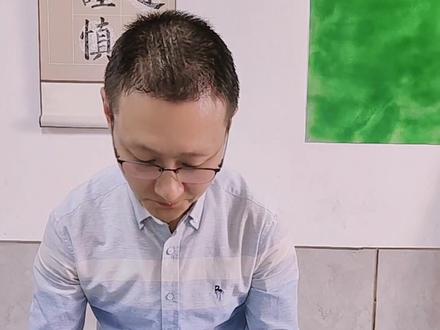 四尺三开的纸折出24个格写20个字的楷书作品纸的视频,颜真卿楷书,欧阳询楷书虞世南楷书褚遂良楷书赵孟頫楷书魏碑创作折纸。软笔书法毛比作品的折纸。#苏州竹岭上人书法 #写字是一种生活 #书法 @DOU+小助手 @创作灵感小助手