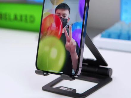 iOS 17微信视频新增趣味功能!比出手势会有对应动画效果,可以试试哦!#微信 #ios17