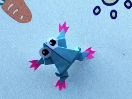 会跳远跳高还会翻跟头的小青蛙,用一张纸就可以折出来,快来试试吧#亲子手工 #幼儿园手工#手工diy #折纸