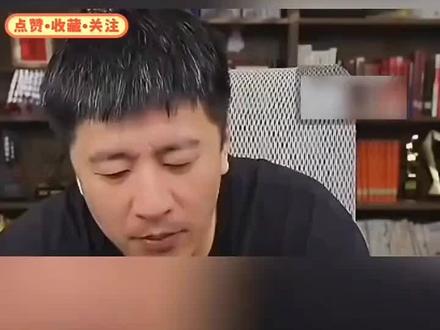 #张雪峰小课堂 张老师说的没错。国防科大每年都有相当数量的人退学知道为什么吗?里面不少人就是因为这种心态去的!军校比警校更加严格。没有一定的信念和毅力身体心理素质真撑不下去。有奉献精神就去报军校,没有奉献精神就算了吧!