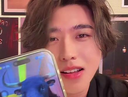 哥哥不理解为什么要说自己是猪@蔡徐坤 #蔡徐坤 #蔡徐坤直播 #发这个能火吗