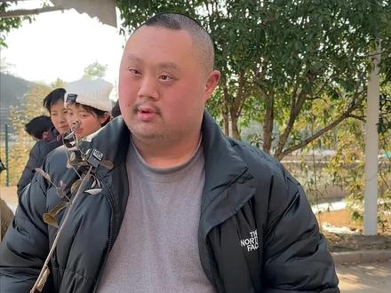 喝水不忘挖井人,那喝酒不忘什么人#搞笑#答题