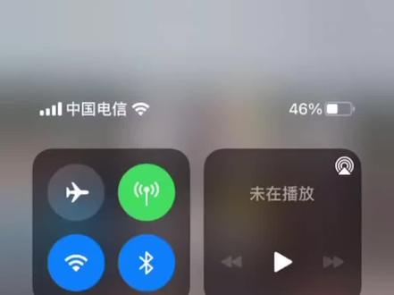 #苹果手机 可以说是不必要的设置,因为锁屏之后任何电话,短信,通知都没有声音就很不方便,如果我要静音直接按手机左上方的按钮即可,不需要多此一举