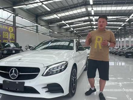 你们觉得奔驰C级长轴好还是短轴好?#奔驰c260l #抖音汽车 #带你懂车 #说车聊车 #车况极品