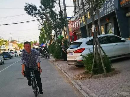 好大哥,好大姐每人一台拉皮尔公路车!