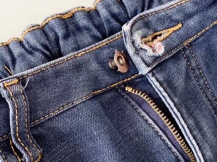 牛仔扣坏了,把坏扣子拔下来也要讲究技巧,看看你是这样操作吗 #裁缝 #牛仔扣 #服装小技巧