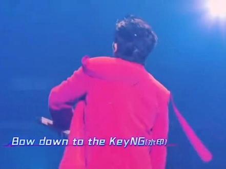 ybr和ap又来霍霍朝天门和王位了@Gilmmer
但我是苏哥和盖哥的粉丝来的
两首歌都是好歌都好听
#抽象 #杨和苏 #gai