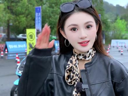 15800的增程电摩! 行业第一辆增程电摩它来了!
15800元,续航500公里,电摩界和油摩界都要抖一抖喽。#派电揽途LV5颠覆登场 #派电 #派电314新品发布会 #轻摩旅电摩新标杆#电摩