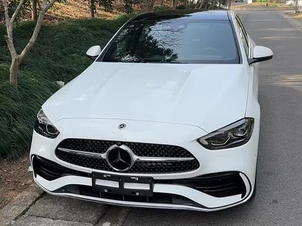 到店准新车一台 26款奔驰c260l 指导价360300那款
2️⃣.0️⃣T发动机 204匹马力
360°环影 无钥匙进入 柏林之声 座椅加热 有喜欢看过来